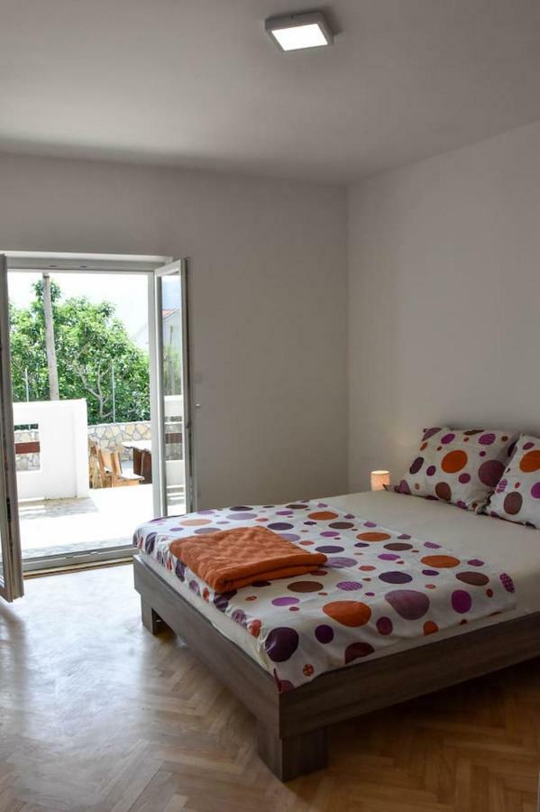 Apartment Rafael Pag Town Exterior foto